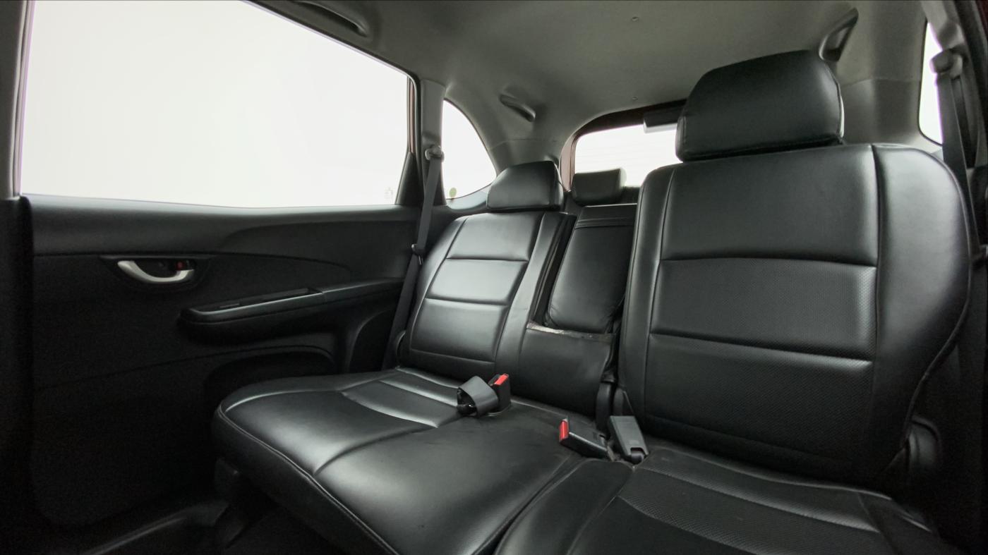 2016 Honda BR-V 1.5L I-VTEC V, Petrol, Manual, 1,13,852 km, Reclining Back Row Seats