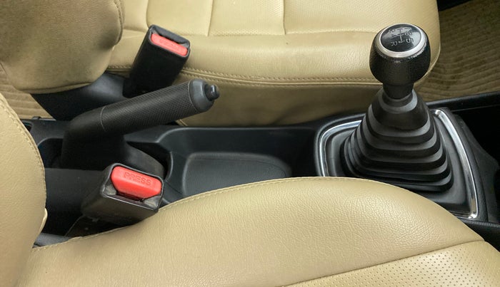 2018 Honda Amaze 1.2L I-VTEC S, Petrol, Manual, 82,077 km, Gear Lever