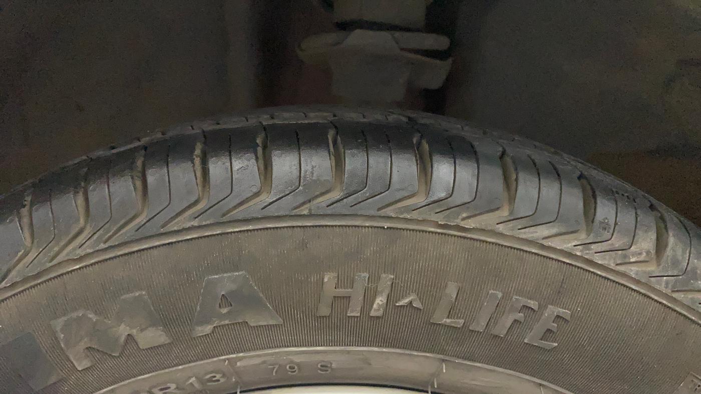 2018 Renault Kwid RXT 1.0 AMT (O), Petrol, Automatic, 61,106 km, Left Front Tyre Tread