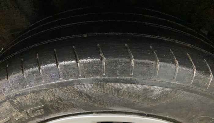 2022 Hyundai VENUE SX 1.2 PETROL, Petrol, Manual, 76,016 km, Right Rear Tyre Tread