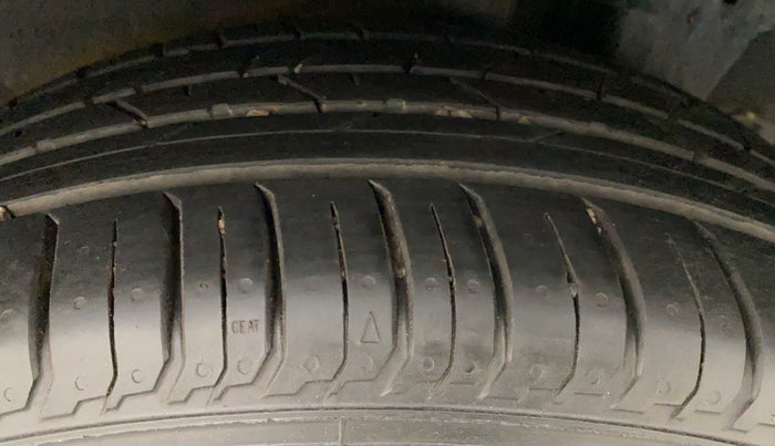 2022 Hyundai NEW I20 ASTA (O) 1.2 AT, Petrol, Automatic, 13,604 km, Left Rear Tyre Tread