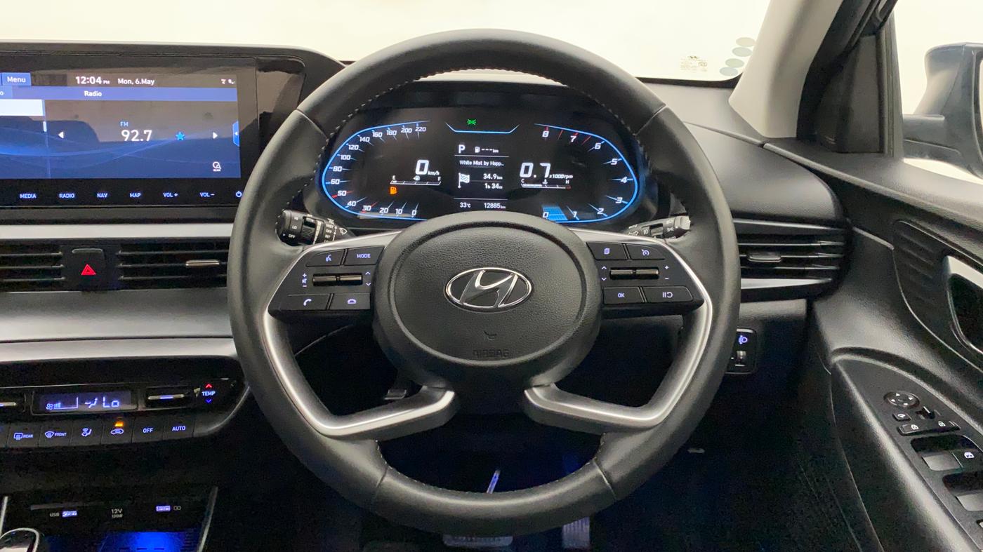 2022 Hyundai NEW I20 ASTA (O) 1.2 AT, Petrol, Automatic, 13,604 km, Steering Wheel Close Up