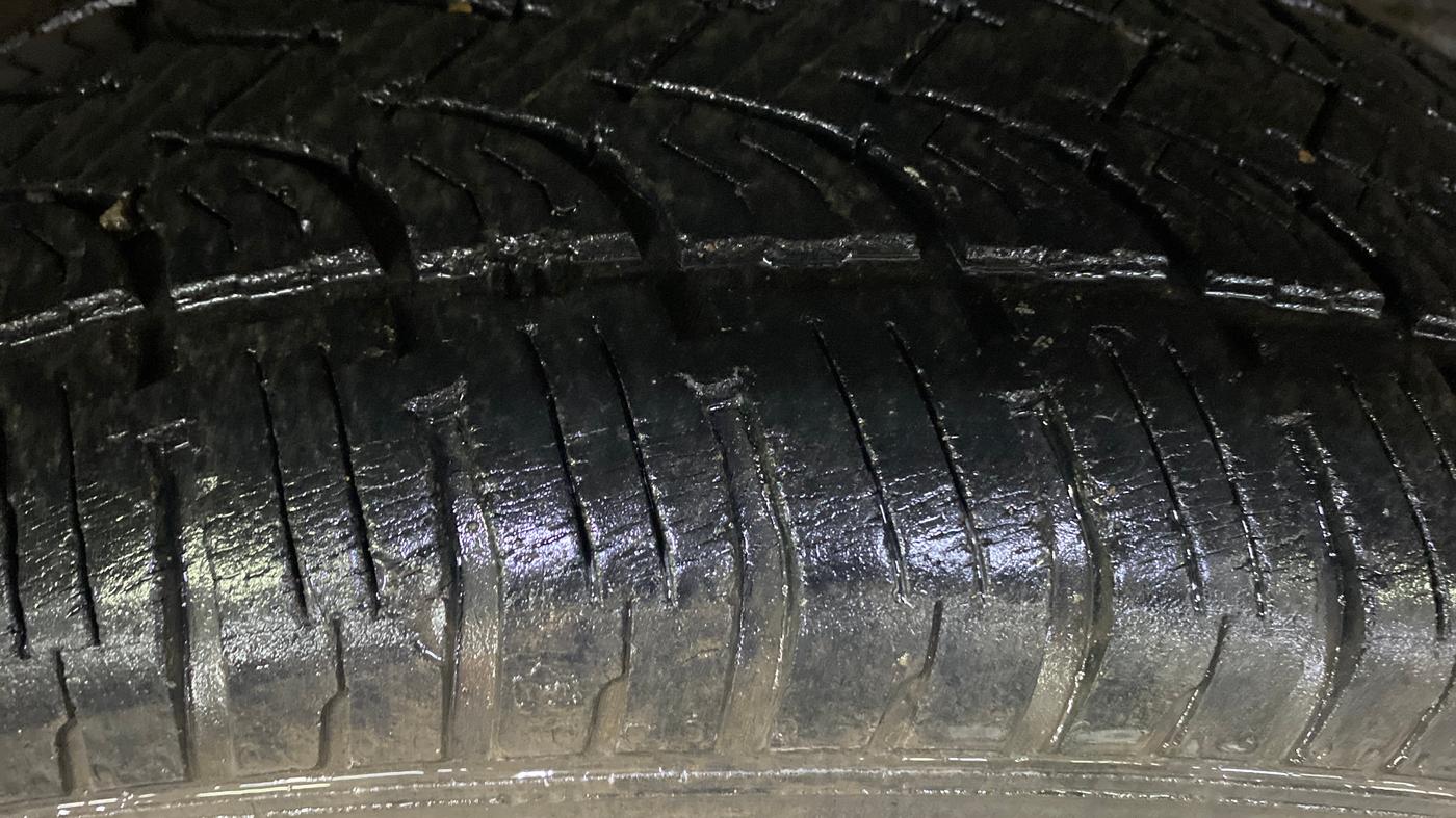 2018 Mahindra Scorpio S7, Diesel, Manual, 30,082 km, Right Rear Tyre Tread