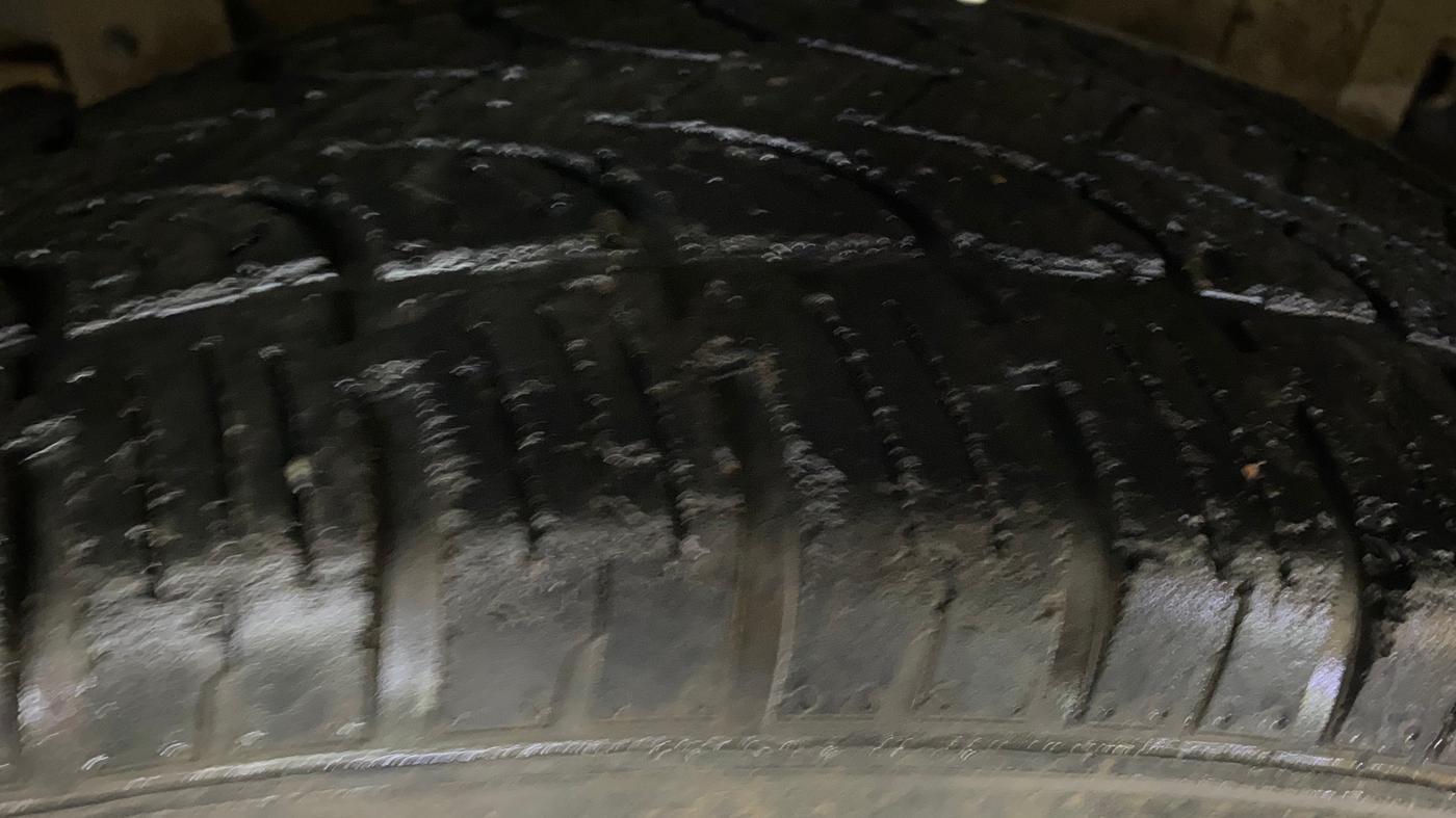 2018 Mahindra Scorpio S7, Diesel, Manual, 30,082 km, Right Front Tyre Tread