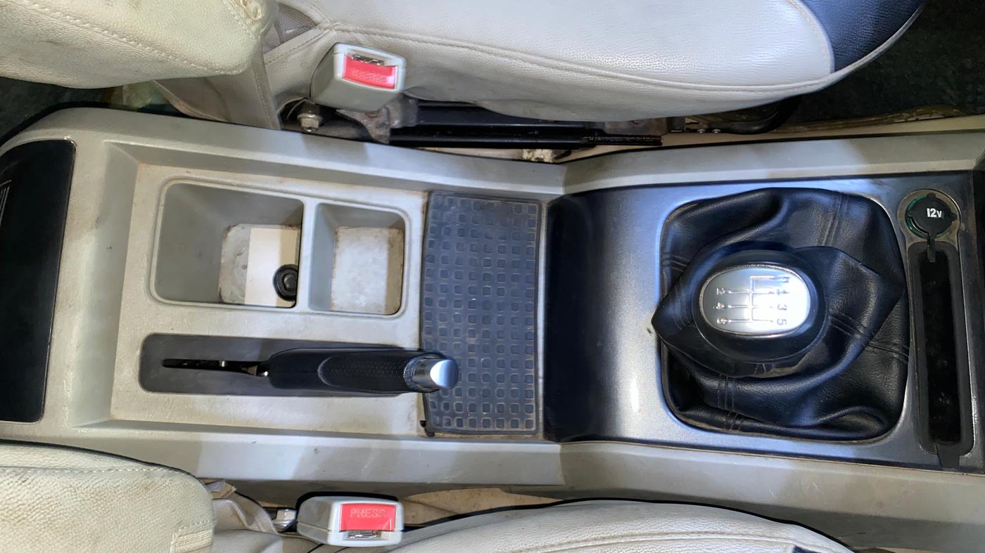 2018 Mahindra Scorpio S7, Diesel, Manual, 30,082 km, Gear Lever