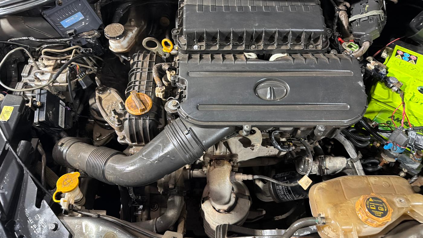 2022 Tata TIGOR XMA PETROL, CNG, Automatic, 67,840 km, Engine View - Right
