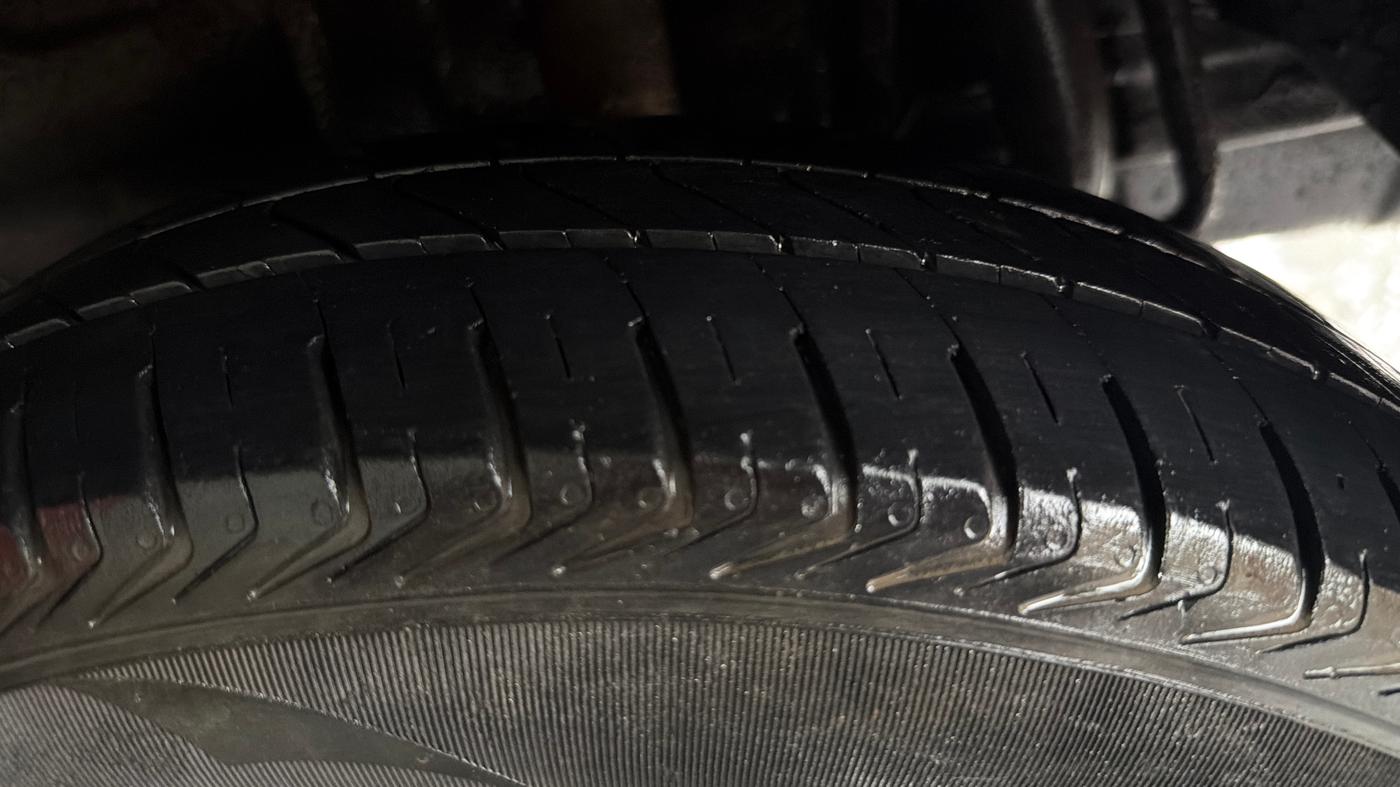 2022 Tata TIGOR XMA PETROL, CNG, Automatic, 67,840 km, Left Rear Tyre Tread