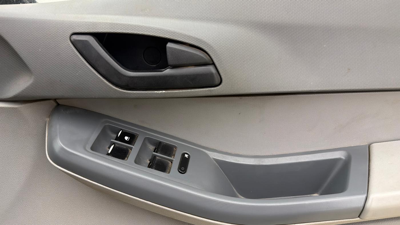 2022 Tata TIGOR XMA PETROL, CNG, Automatic, 67,840 km, Driver Side Door Panels Control