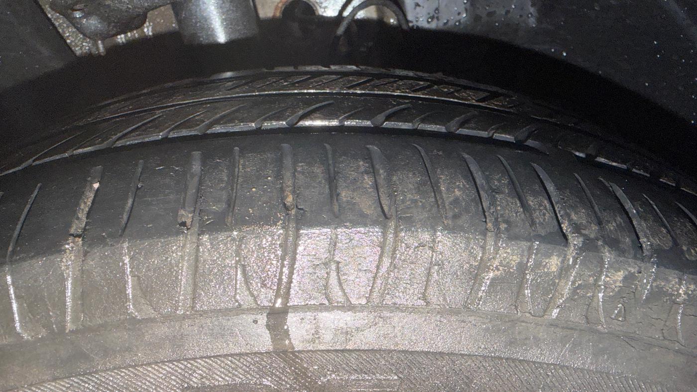2022 Tata TIGOR XMA PETROL, CNG, Automatic, 67,840 km, Right Front Tyre Tread