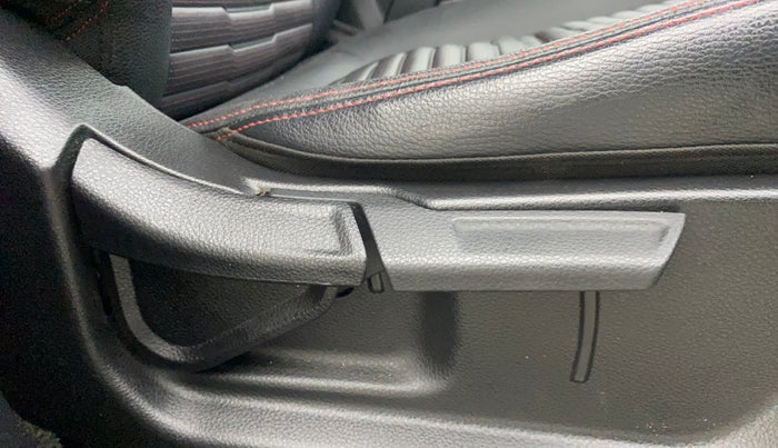 2021 KIA SONET GTX PLUS 1.5, Diesel, Manual, 33,256 km, Driver Side Adjustment Panel