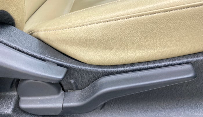 2020 Honda City 1.5L I-VTEC ZX CVT, Petrol, Automatic, 43,822 km, Driver Side Adjustment Panel