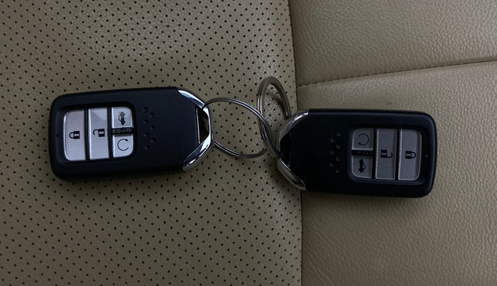 2020 Honda City 1.5L I-VTEC ZX CVT, Petrol, Automatic, 43,822 km, Key Close Up