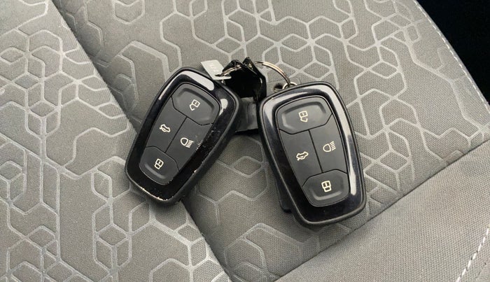 2021 Tata ALTROZ XZ PETROL, Petrol, Manual, 66,427 km, Key Close Up