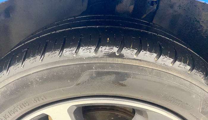 2021 Tata ALTROZ XZ PETROL, Petrol, Manual, 66,427 km, Left Front Tyre Tread