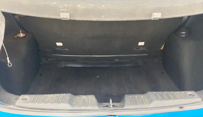 2021 Tata ALTROZ XZ PETROL, Petrol, Manual, 66,427 km, Boot Inside