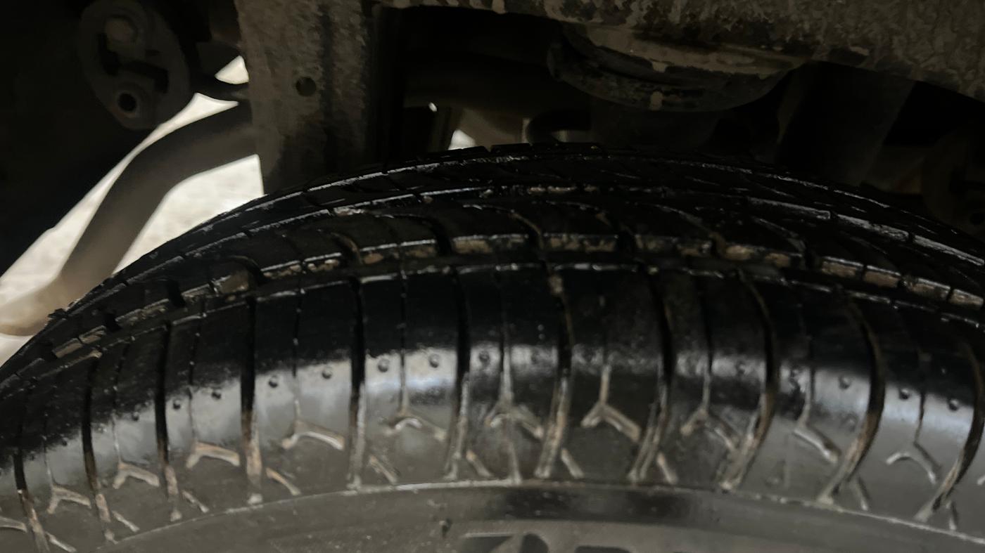2019 Maruti Alto 800 LXI CNG, CNG, Manual, 33,440 km, Right Rear Tyre Tread