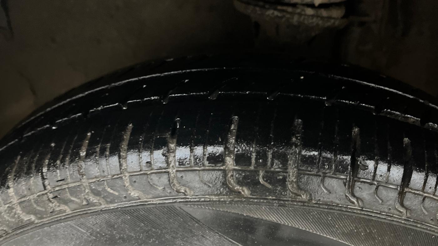 2019 Maruti Alto 800 LXI CNG, CNG, Manual, 33,440 km, Left Front Tyre Tread