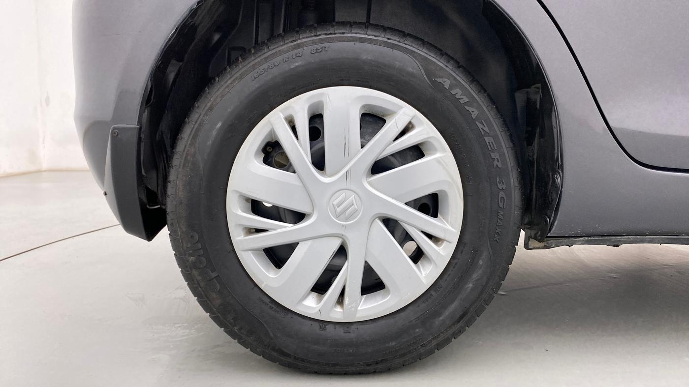 2017 Maruti Swift VXI, Petrol, Manual, 73,914 km, Right Rear Wheel