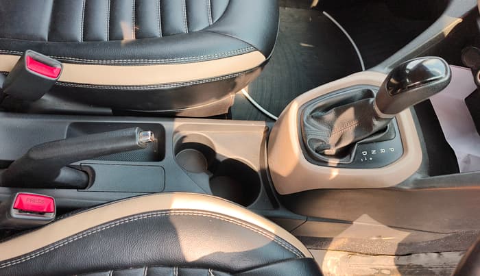 2016 Hyundai Grand i10 ASTA AT 1.2 KAPPA VTVT, Petrol, Automatic, 79,587 km, Gear Lever