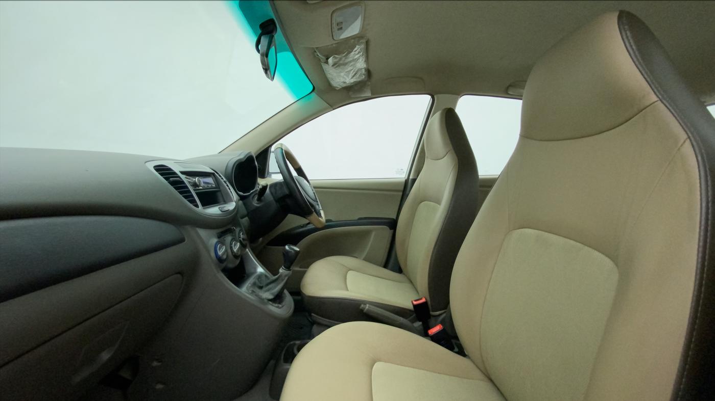 2014 Hyundai i10 MAGNA 1.1, Petrol, Manual, 31,928 km, Right Side Front Door Cabin