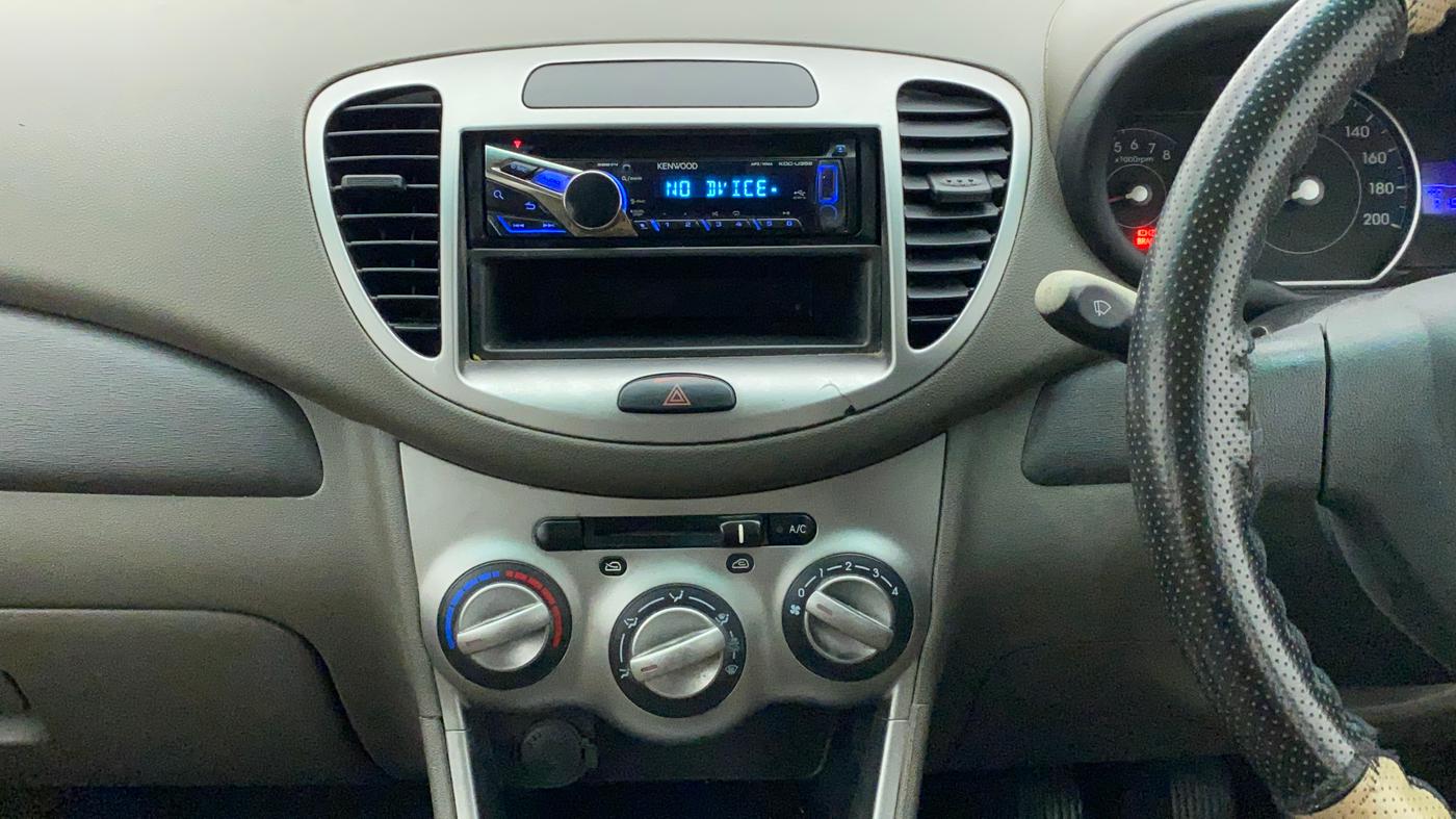 2014 Hyundai i10 MAGNA 1.1, Petrol, Manual, 31,928 km, Air Conditioner