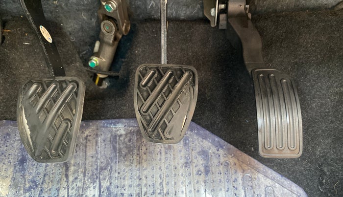 2015 Datsun Go Plus T, Petrol, Manual, 51,314 km, Pedals