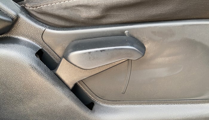 2019 Ford Ecosport TREND + 1.5L PETROL AT, Petrol, Automatic, 64,389 km, Driver Side Adjustment Panel