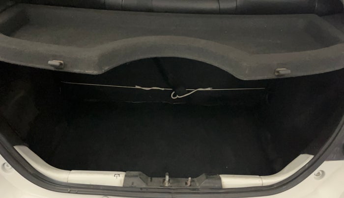 2016 Tata Tiago XZ PETROL, Petrol, Manual, 73,420 km, Boot Inside