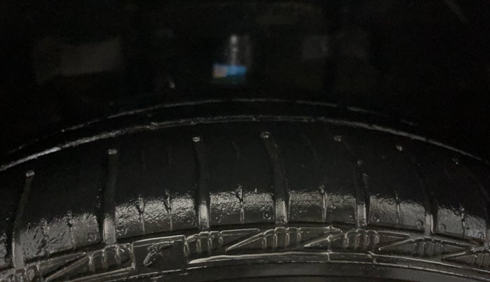 2016 Tata Tiago XZ PETROL, Petrol, Manual, 73,420 km, Left Front Tyre Tread