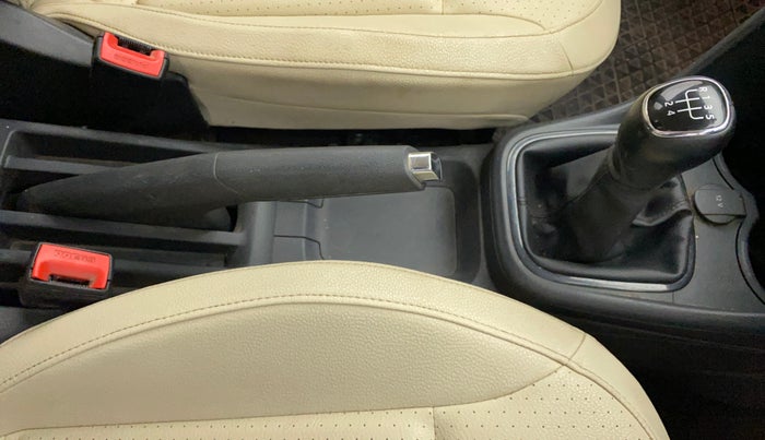 2017 Skoda Rapid STYLE 1.5 TDI, Diesel, Manual, 85,237 km, Gear Lever