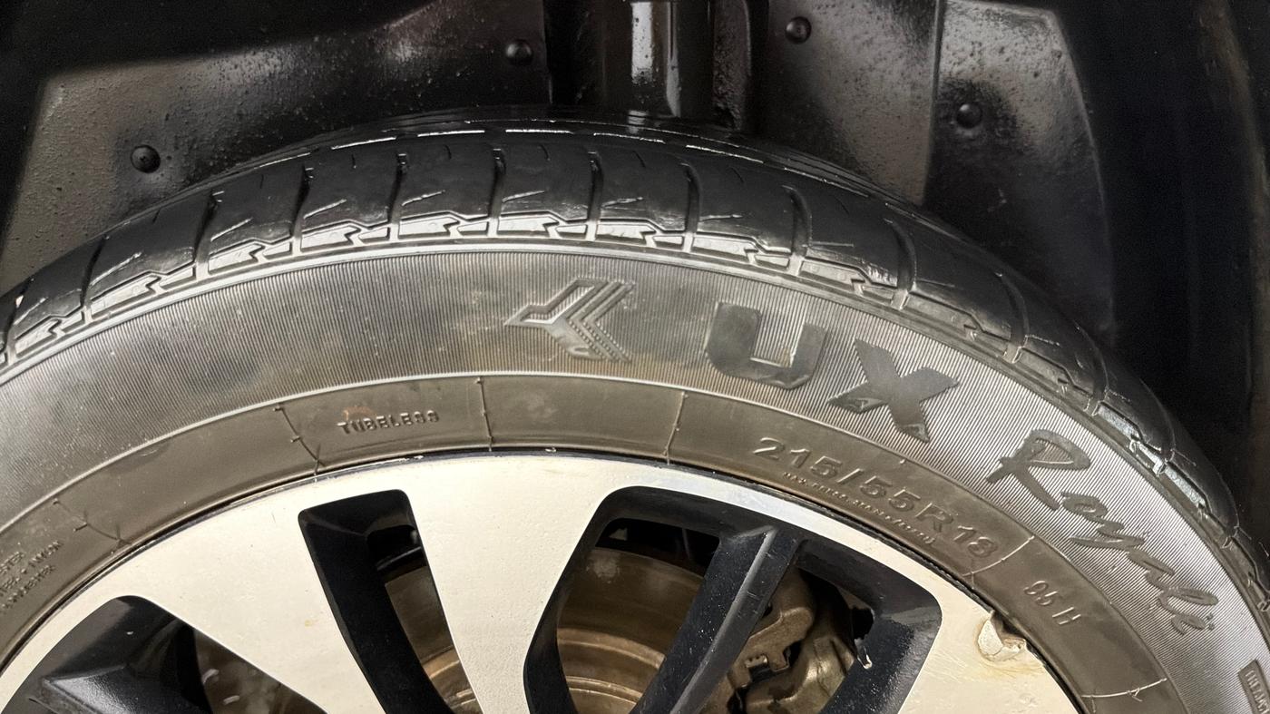 2021 MG HECTOR PLUS SMART 1.5 PETROL TURBO DCT 6-STR, Petrol, Automatic, 82,410 km, Left Rear Tyre Tread