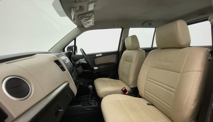 2016 Maruti Wagon R 1.0 VXI AMT, CNG, Automatic, 52,476 km, Right Side Front Door Cabin