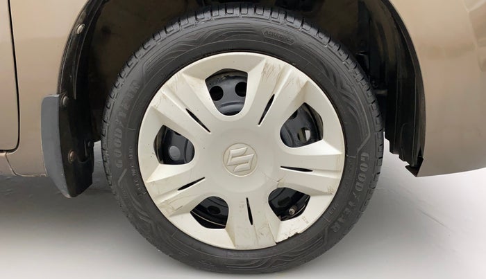2016 Maruti Wagon R 1.0 VXI AMT, CNG, Automatic, 52,476 km, Right Front Wheel
