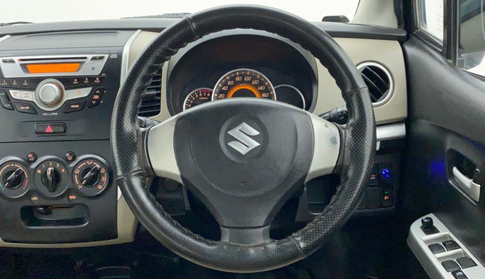 2016 Maruti Wagon R 1.0 VXI AMT, CNG, Automatic, 52,476 km, Steering Wheel Close Up