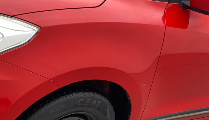 2018 Maruti Swift VXI, CNG, Manual, 91,586 km, Left fender - Slightly dented