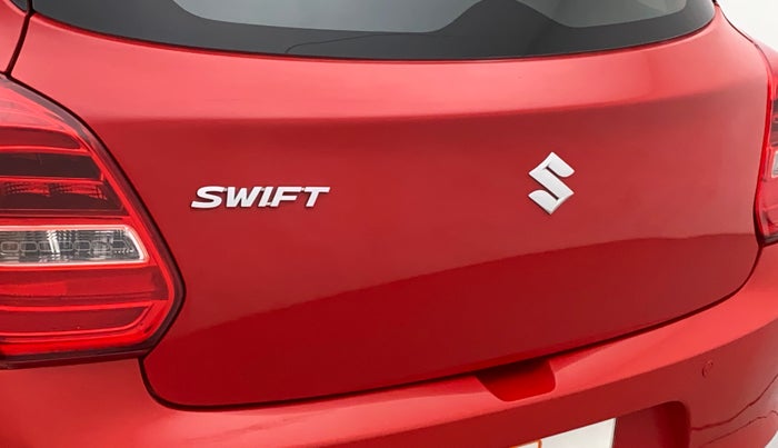 2018 Maruti Swift VXI, CNG, Manual, 91,586 km, Dicky (Boot door) - Minor scratches