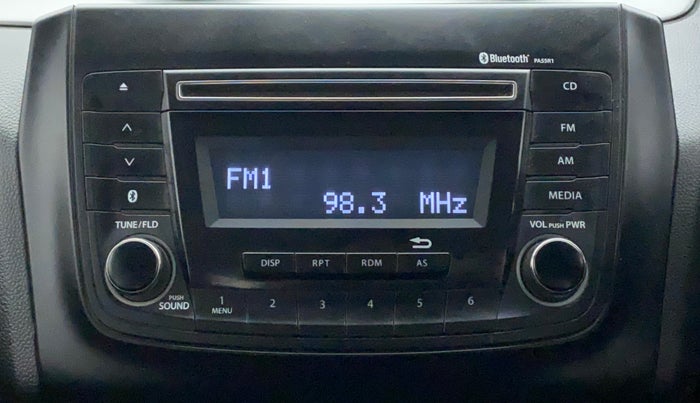 2018 Maruti Swift VXI, CNG, Manual, 91,586 km, Infotainment System