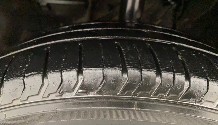 2021 Tata PUNCH ADVENTURE MT, Petrol, Manual, 45,780 km, Left Front Tyre Tread