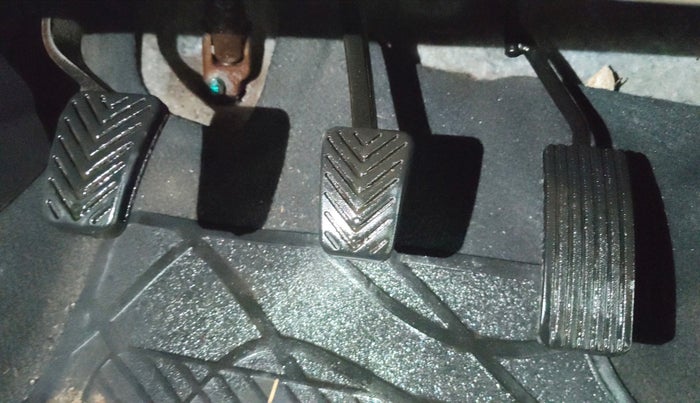 2014 Hyundai Eon ERA +, Petrol, Manual, 51,851 km, Pedals