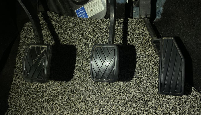 2018 Maruti Swift VXI, Petrol, Manual, 40,873 km, Pedals