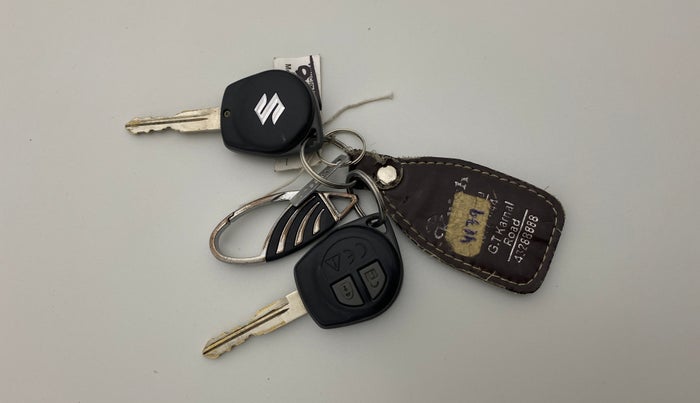 2018 Maruti Swift VXI, Petrol, Manual, 40,873 km, Key Close Up