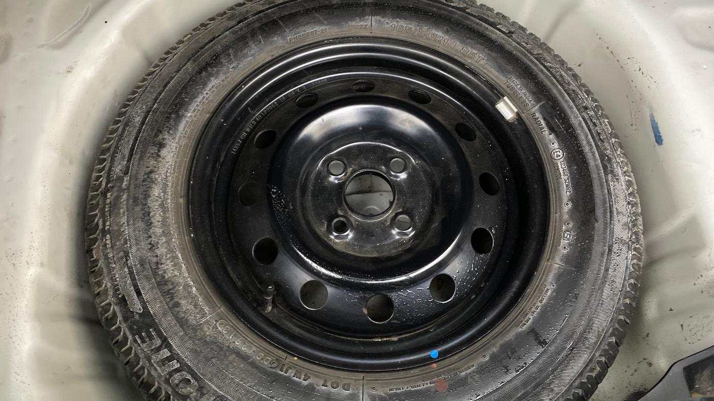2018 Maruti Swift VXI, Petrol, Manual, 40,873 km, Spare Tyre