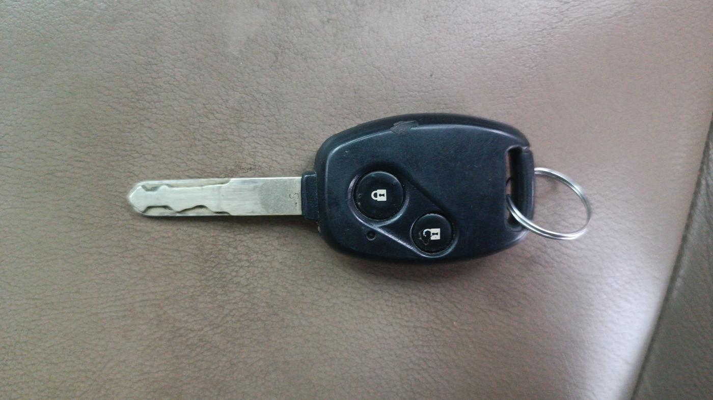 2014 Honda Brio VX AT, Petrol, Automatic, 75,518 km, Key Close Up