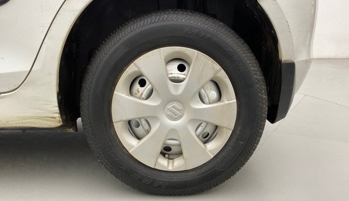 2012 Maruti Swift LXI, Petrol, Manual, 70,423 km, Left Rear Wheel