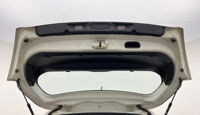 2012 Maruti Swift LXI, Petrol, Manual, 70,423 km, Boot Door Open