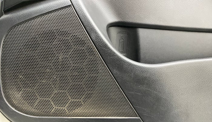 2012 Maruti Swift LXI, Petrol, Manual, 70,423 km, Speaker