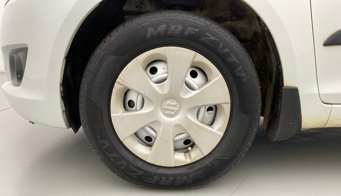 2012 Maruti Swift LXI, Petrol, Manual, 70,423 km, Left Front Wheel