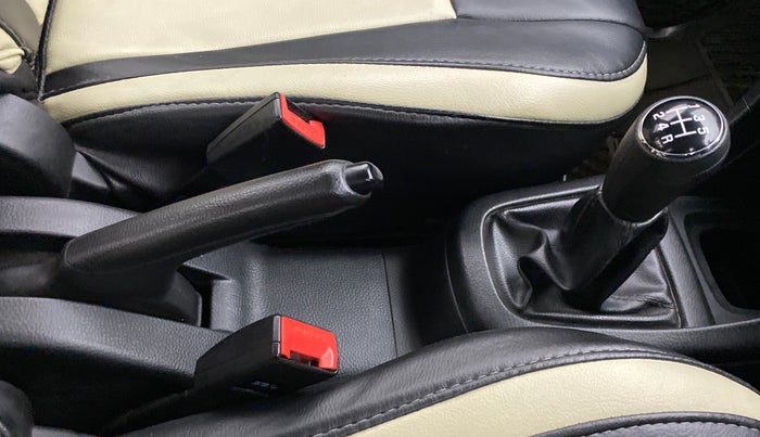 2012 Maruti Swift LXI, Petrol, Manual, 70,423 km, Gear Lever