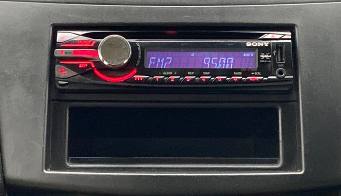 2012 Maruti Swift LXI, Petrol, Manual, 70,423 km, Infotainment System