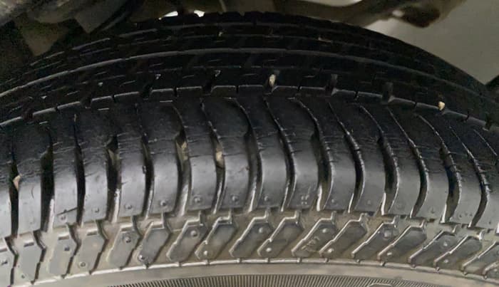 2011 Maruti Zen Estilo VXI, Petrol, Manual, 49,508 km, Left Front Tyre Tread